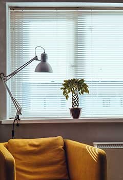 Apartment Venetian Blinds In Castaic